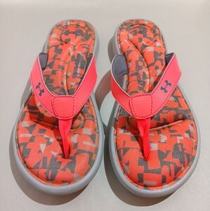 Women's Under Armour Flip Flops Size 8